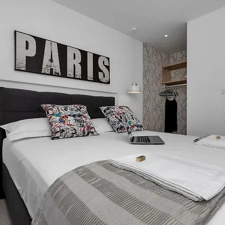 Strada Daire Tučepi