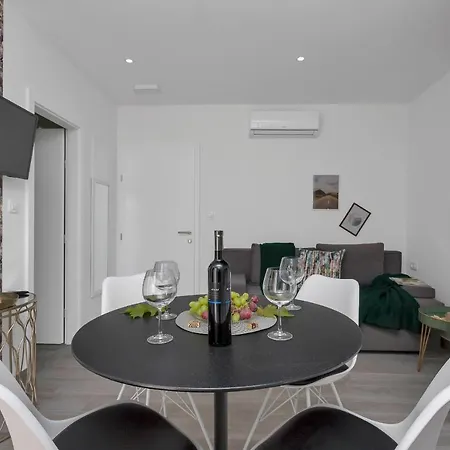 Strada Appartement *